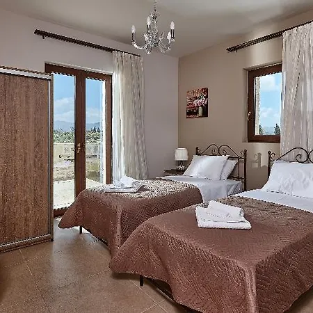Orelia Cretan & Deluxe Holiday home Kamilari