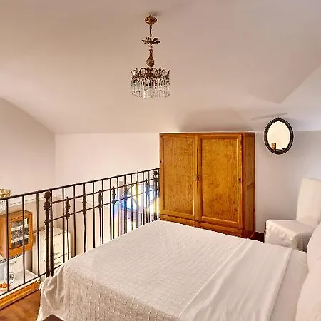 Orelia Cretan & Deluxe Holiday home Kamilari